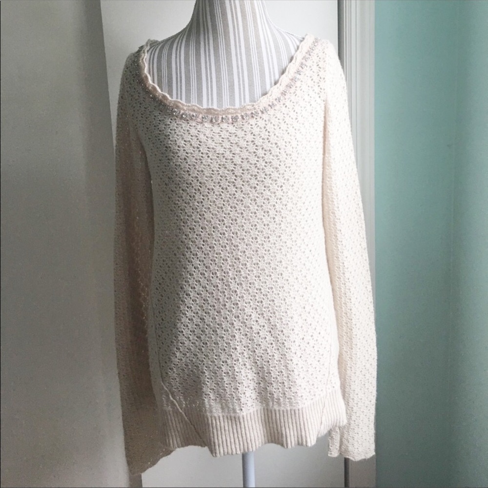 ✨Free People Off the Shoulder Sweater Size Large ✨